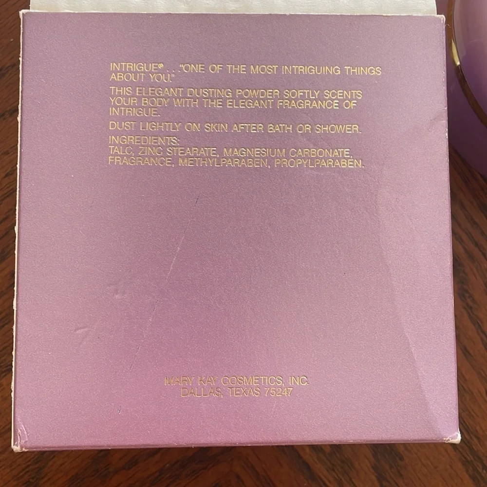 Vintage Intrigue Perfumed Dusting Powder -‎ Lavender
